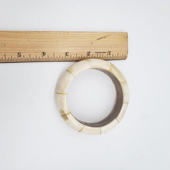 Lot of Vintage Carved Bone or Plastic Necklaces and Bracelets from India? - Picture 11 of 15